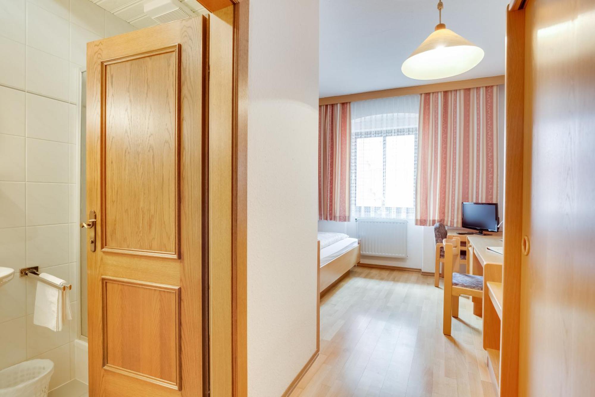 Hotel Himmelreich Мариацелль Экстерьер фото